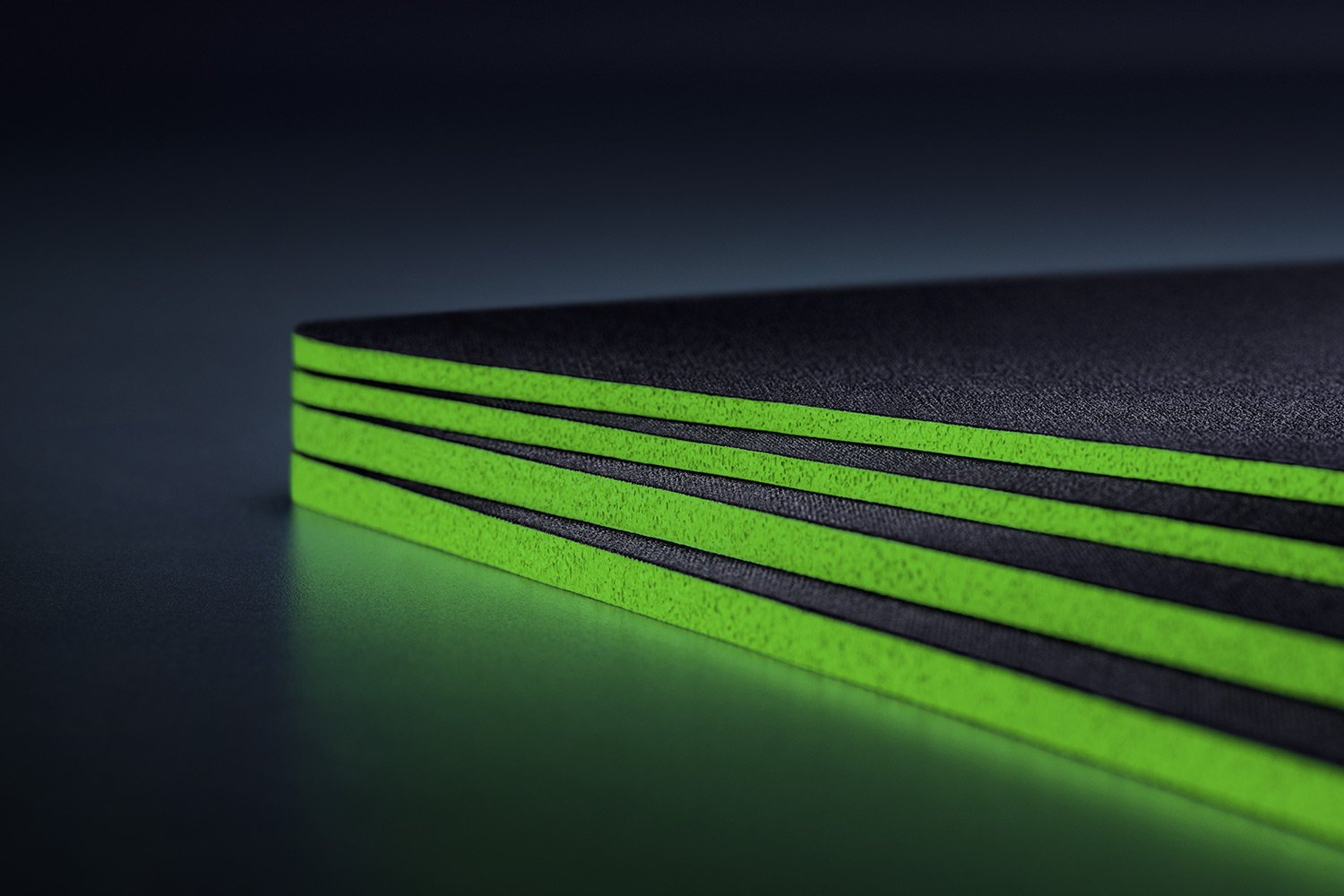 Razer Gigantus V2 Soft Gaming Mouse Mat – 3XL - Image 2