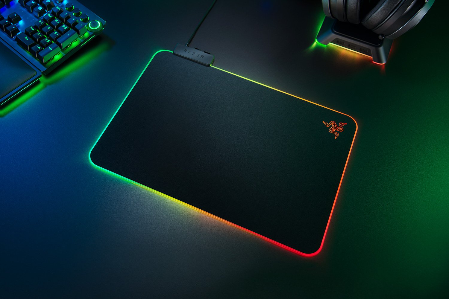 Razer Firefly V2 - Micro-textured Surface Mouse Mat with Razer Chroma - Image 2