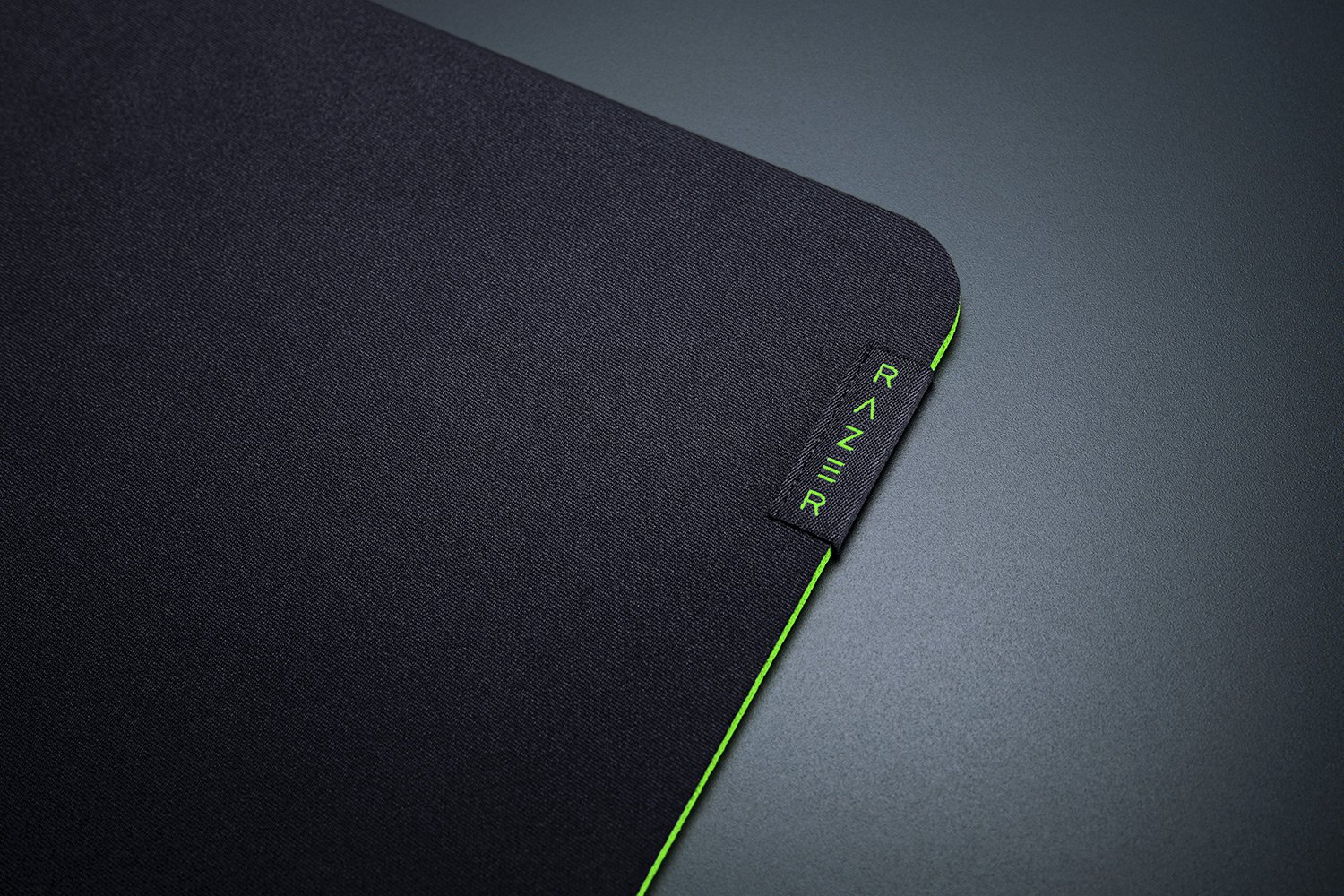 Razer Gigantus V2 Soft Gaming Mouse Mat – 3XL - Image 3